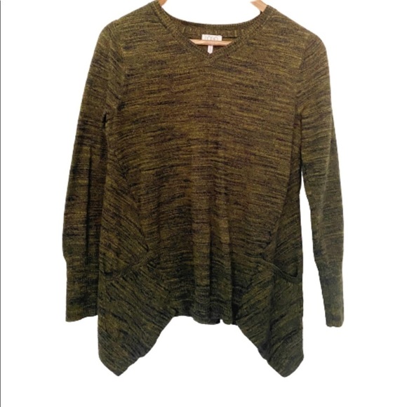 LOGO By Lori Goldstein Heathered Green Shark Bite Pockets Sweater - Picture 1 of 6